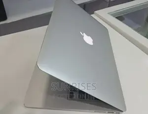 Photo - New Laptop Apple MacBook Air 2017 8GB Intel Core I5 SSD 256GB