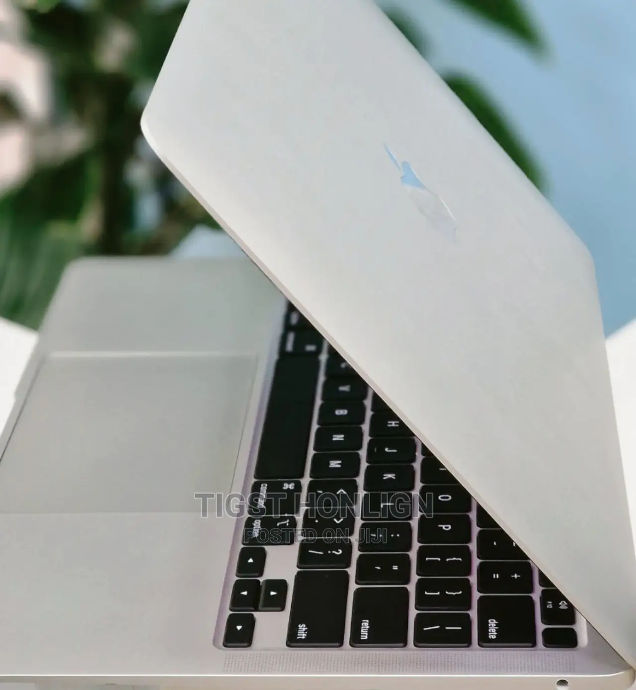 New Laptop Apple MacBook Air 2020 M1 8GB Intel Core I7 SSD 256GB