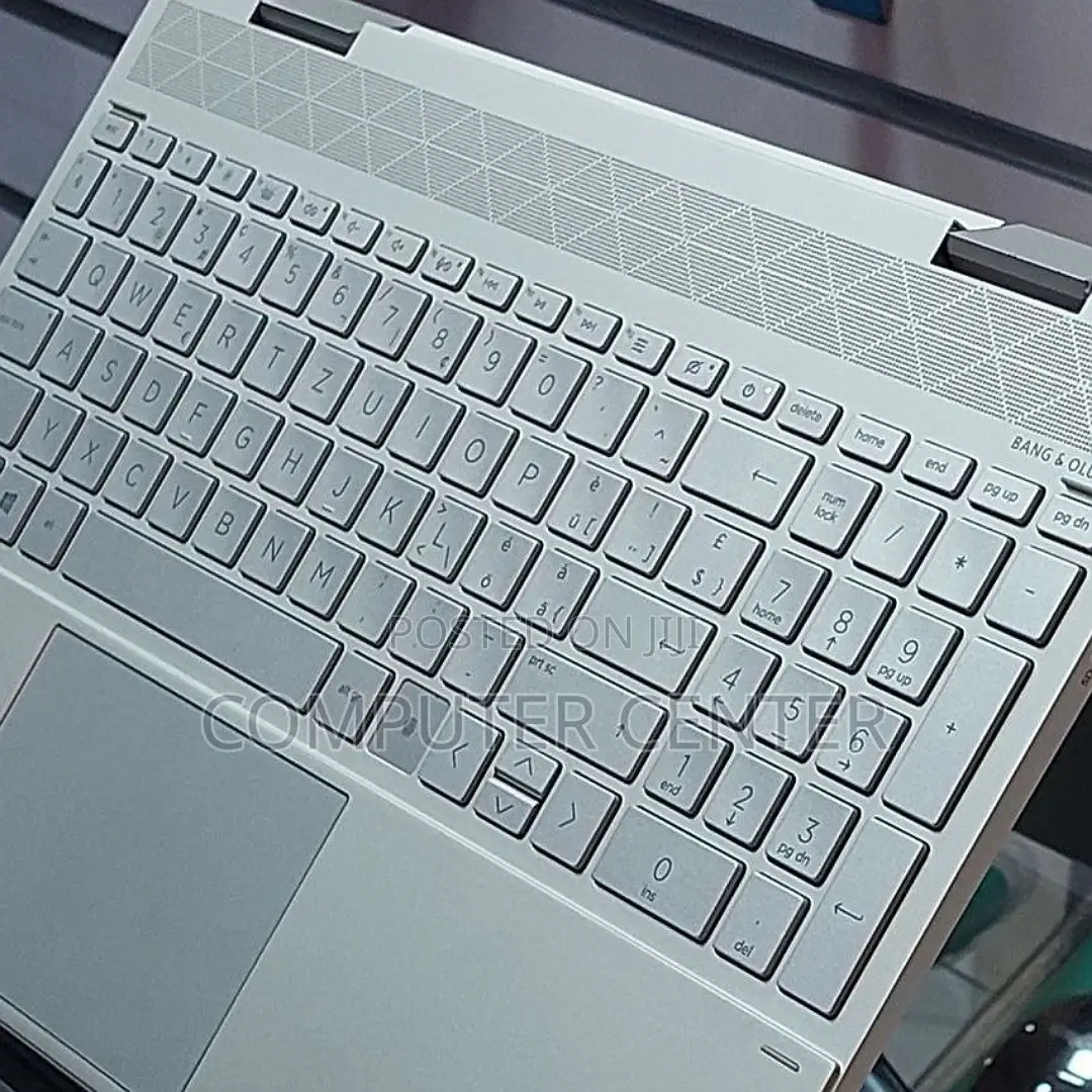 New Laptop HP Envy X360 8GB Intel Core I7 SSD 512GB