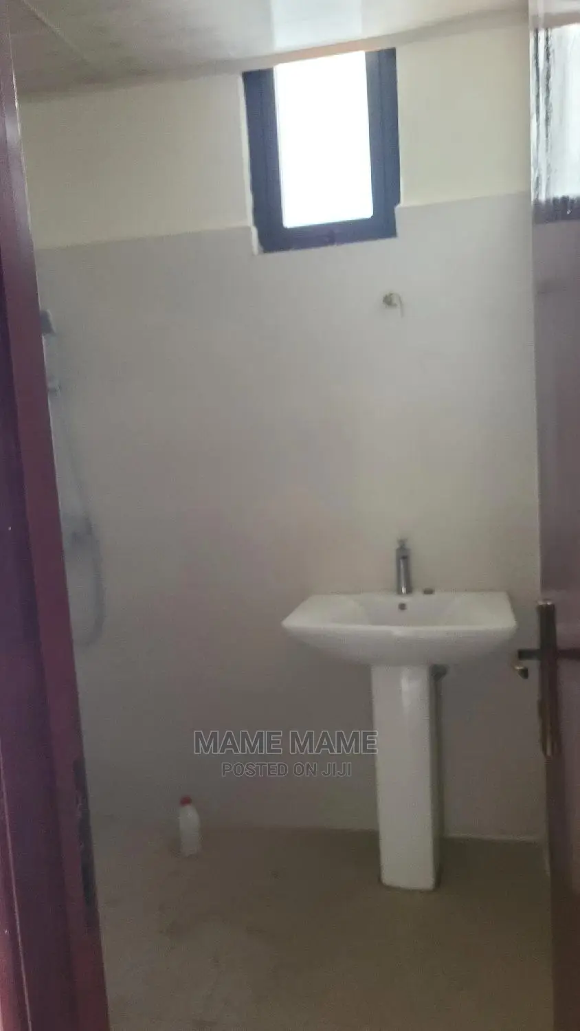 3bdrm Apartment in Addis Abeba, Bole for rent