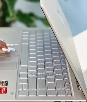 New Laptop HP Pavilion 15 8GB AMD Ryzen 5 SSD 512GB