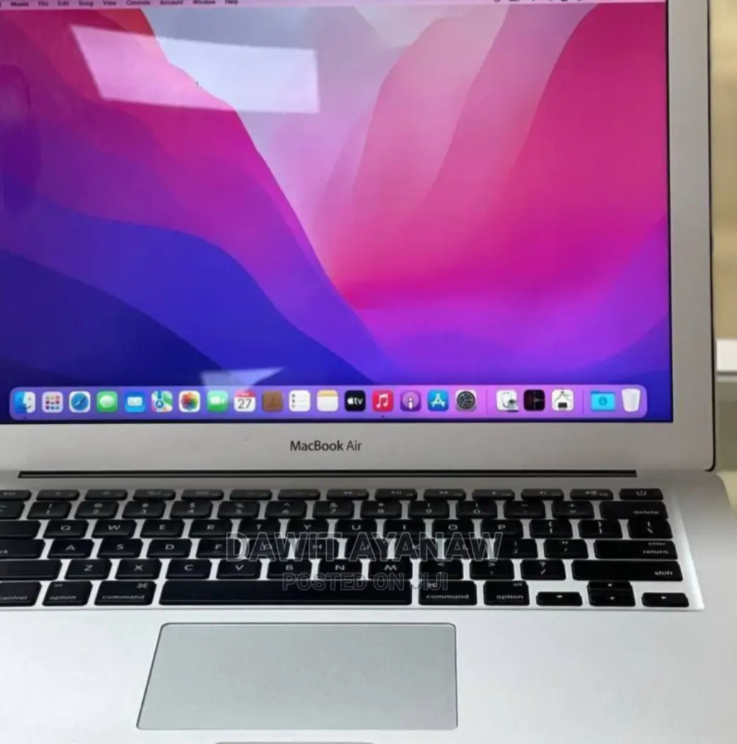 New Laptop Apple MacBook Air 2015 4GB Intel Core i5 SSD 128GB