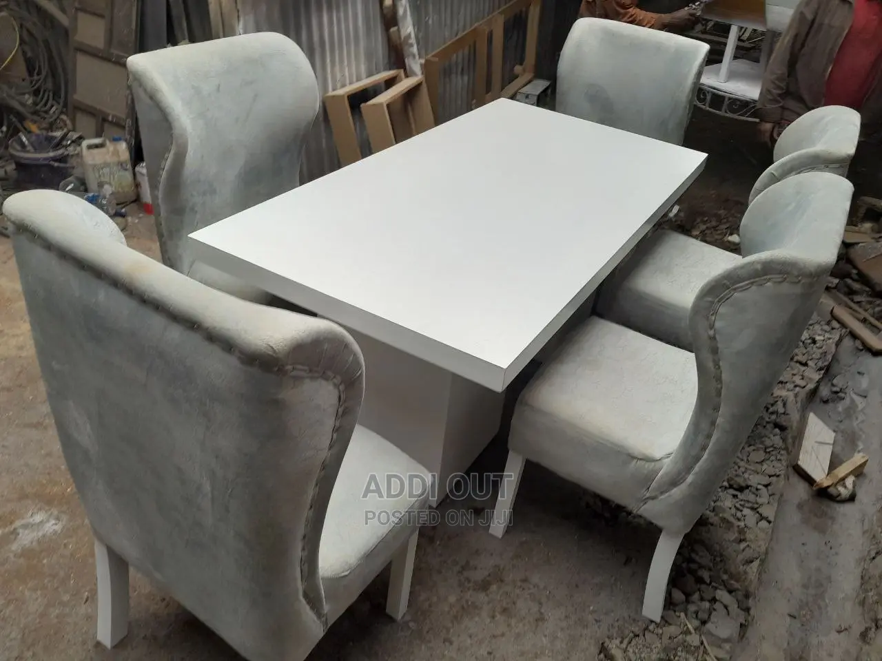 መመገቢያ ጠረጴዛ/Dining Table