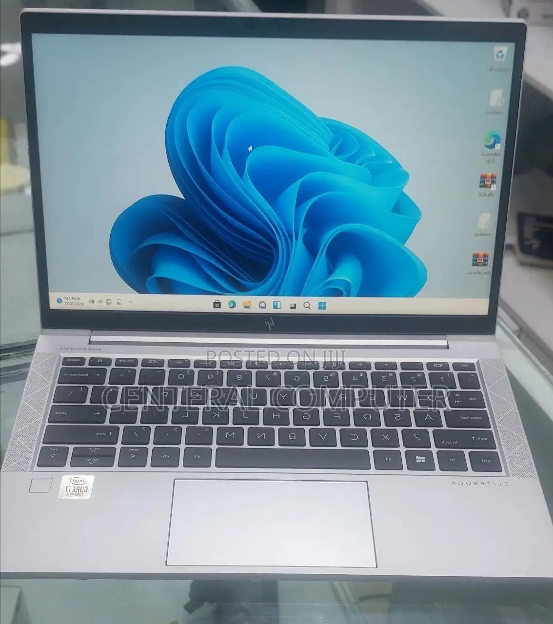 New Laptop HP EliteBook 830 G8 16GB Intel Core I7 SSD 512GB