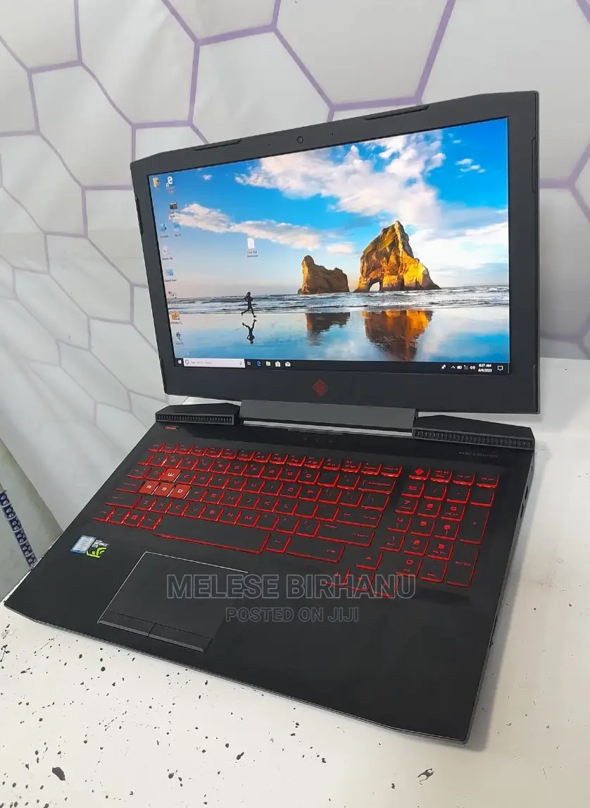 New Laptop HP Omen 15 8GB Intel Core i5 SSHD+SSD 1T