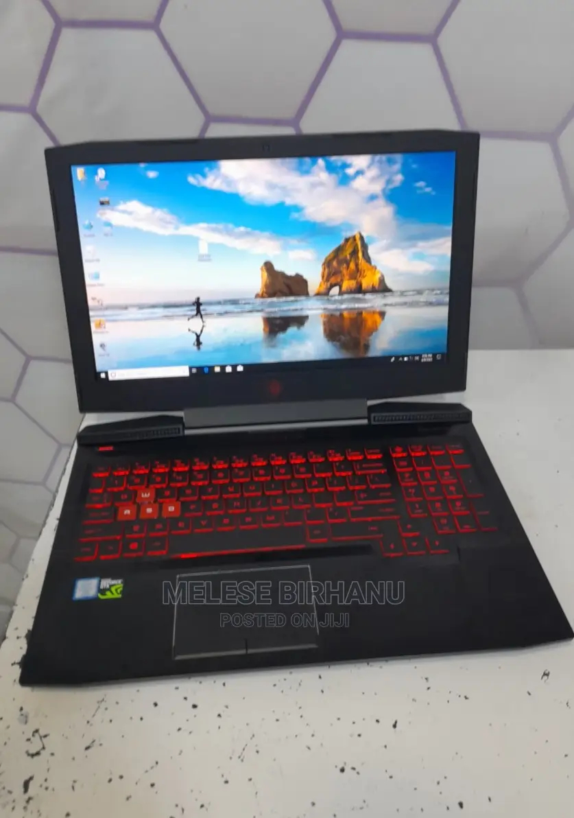 New Laptop HP Omen 15 8GB Intel Core i5 SSHD+SSD 1T