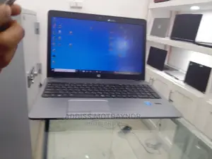 New Laptop HP 14-Dq2031tg 8GB Intel Core I7 HDD 1T