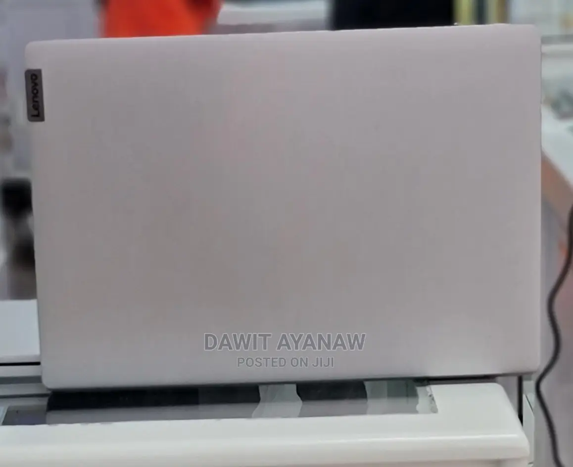 New Laptop Lenovo Ideapad 3-14iil05 8GB Intel Core I3 SSD 256GB