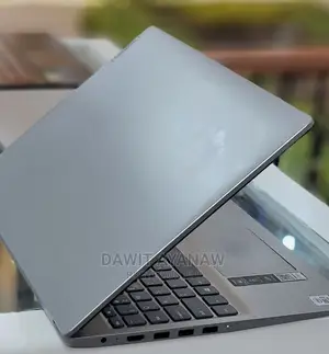 New Laptop Lenovo Ideapad 3-14iil05 8GB Intel Core I3 SSD 256GB