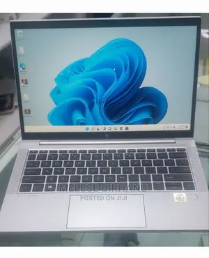 New Laptop HP EliteBook 830 G8 16GB Intel Core i7 SSD 512GB