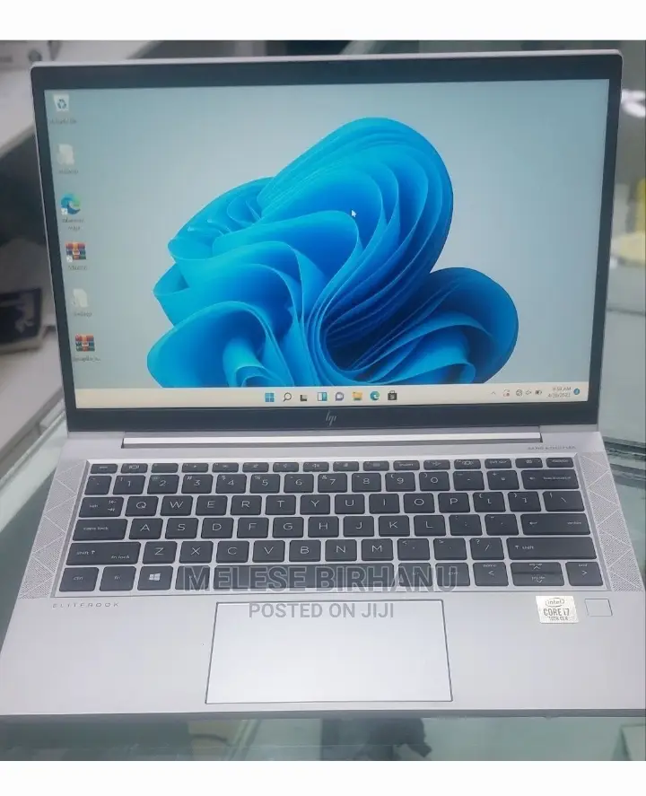 New Laptop HP EliteBook 830 G8 16GB Intel Core i7 SSD 512GB