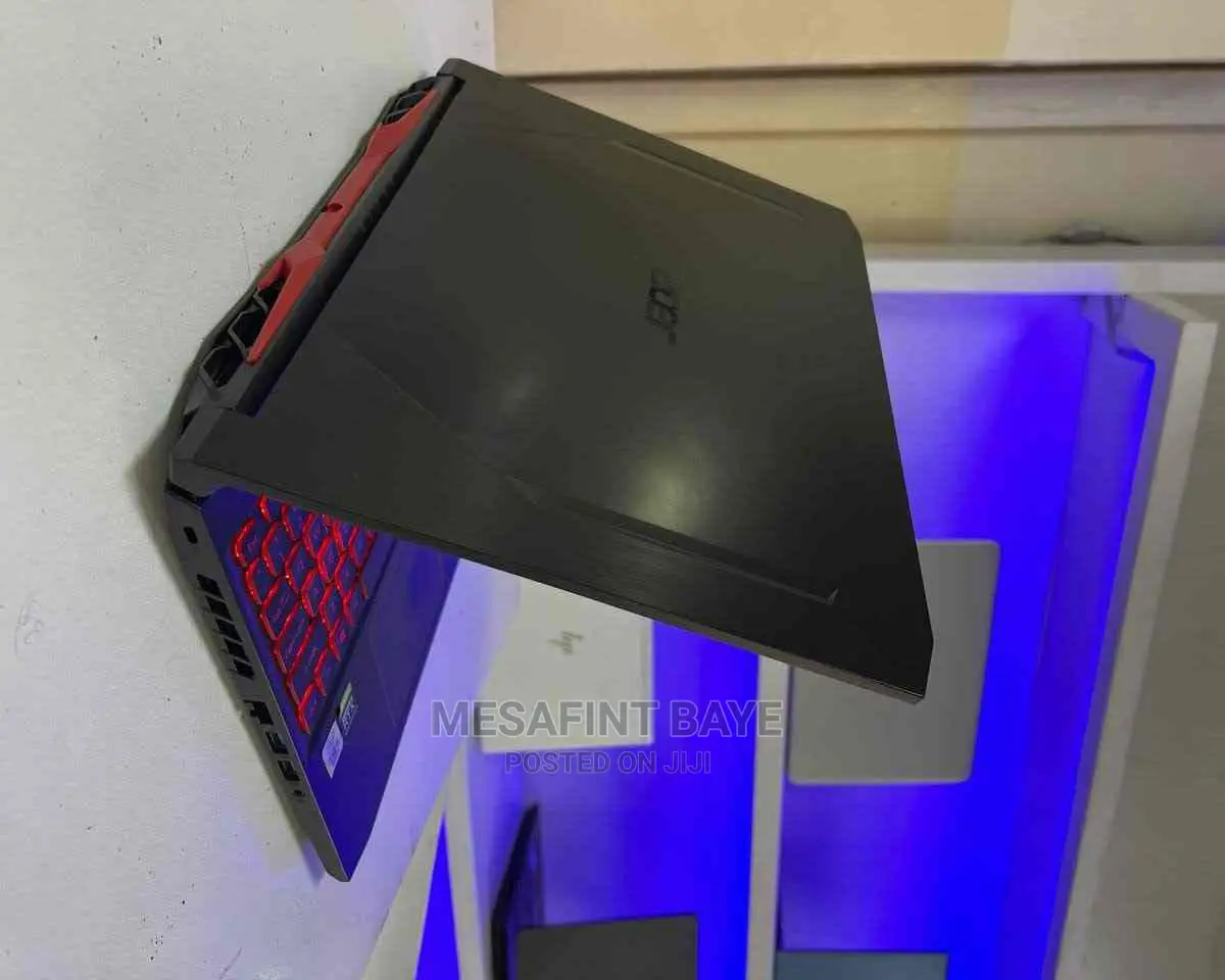 New Laptop Acer Nitro 5 8GB Intel Core I5 SSD 256GB
