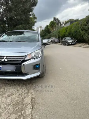 Mitsubishi Attrage 2021 Silver