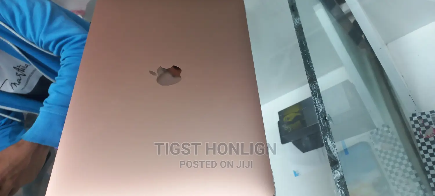 New Laptop Apple MacBook Air 2020 8GB Intel Core I5 SSD 512GB