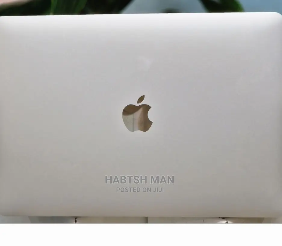 New Laptop Apple MacBook Air 8GB Apple M1 SSD 512GB