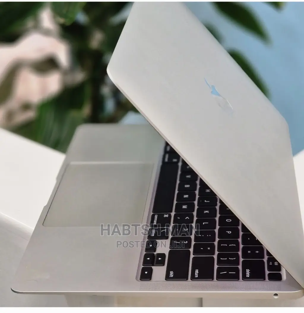 New Laptop Apple MacBook Air 8GB Apple M1 SSD 512GB