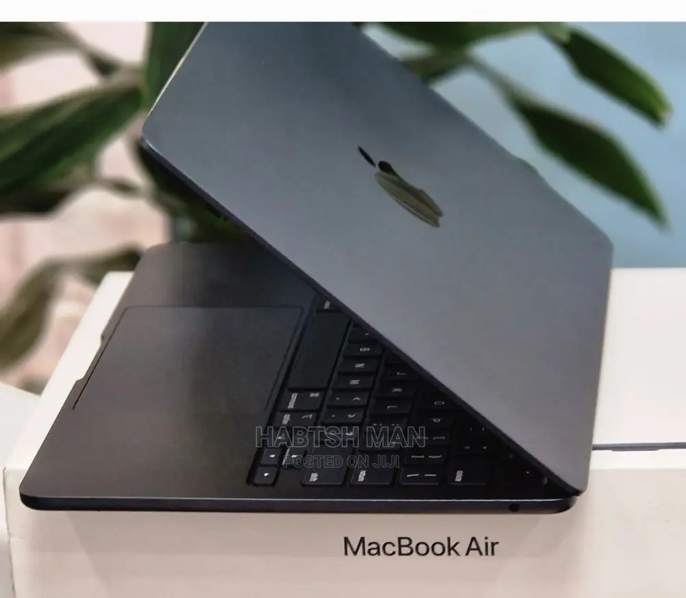 New Laptop Apple MacBook 8GB Apple M2 SSD 256GB