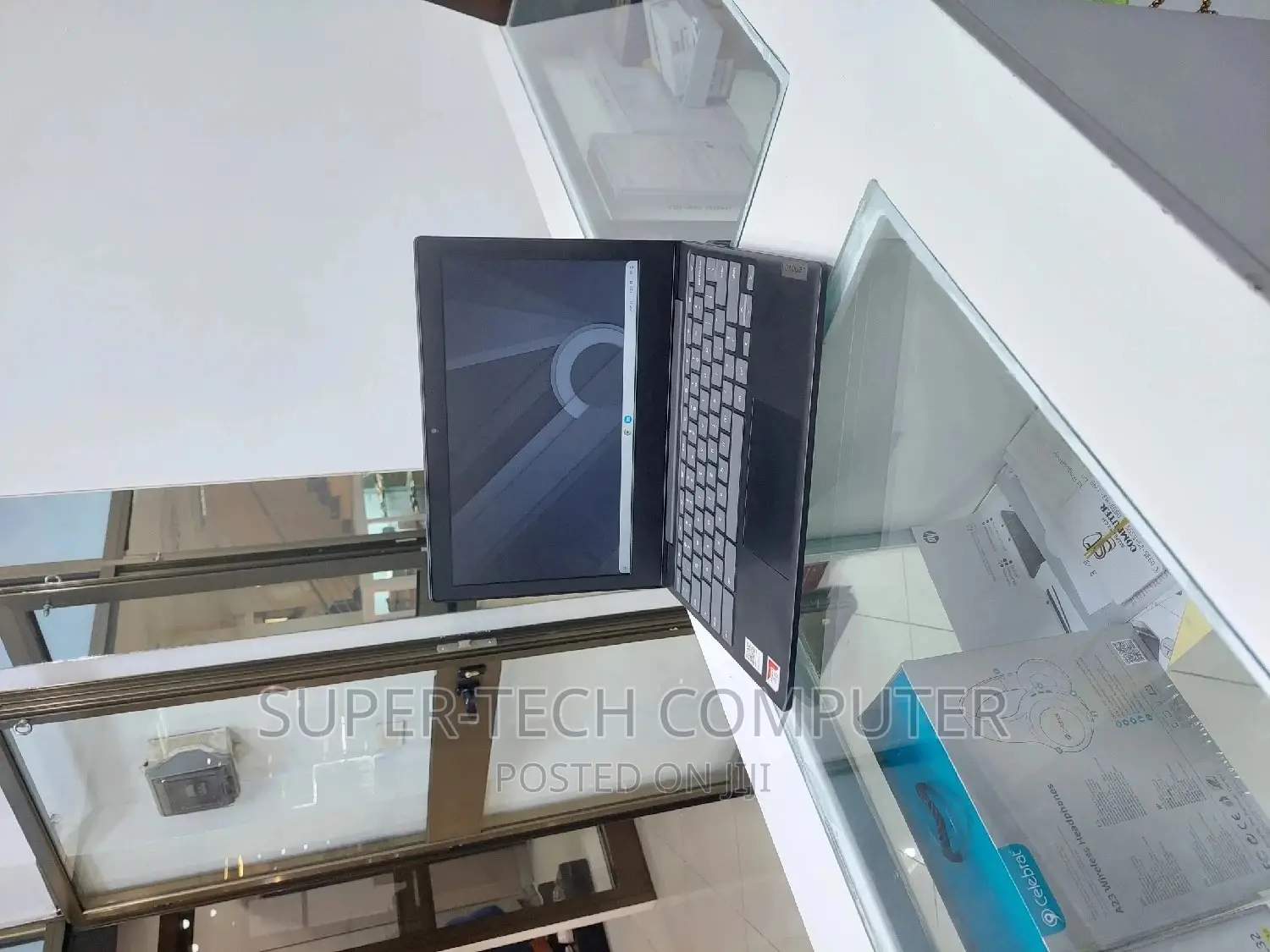 New Laptop Lenovo Chromebook C630 4GB AMD A6 SSD 60GB