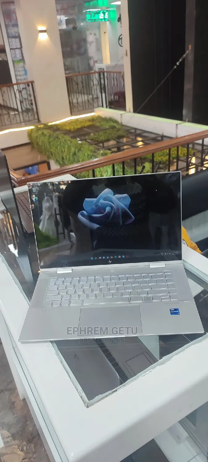 New Laptop HP Envy X360 16GB Intel Core I7 SSD 1T