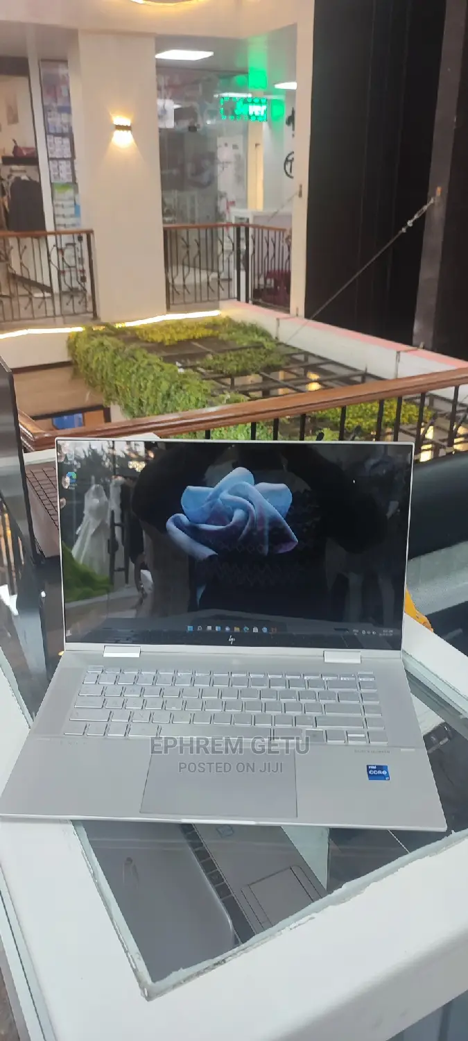 New Laptop HP Envy X360 16GB Intel Core I7 SSD 1T