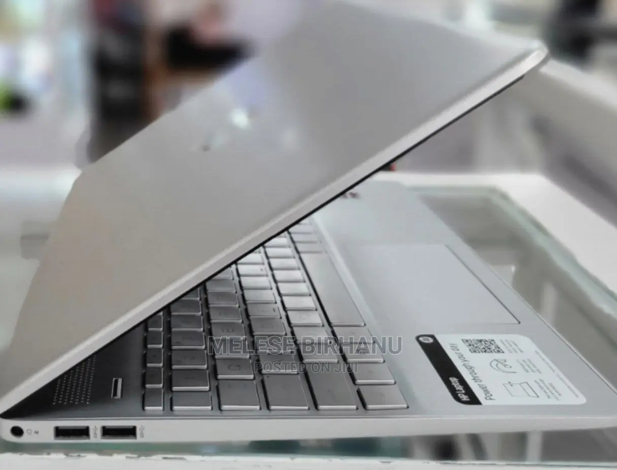 New Laptop HP Stream Notebook 12GB AMD Ryzen 5 SSD 256GB