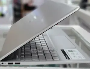 New Laptop HP Stream Notebook 12GB AMD Ryzen 5 SSD 256GB
