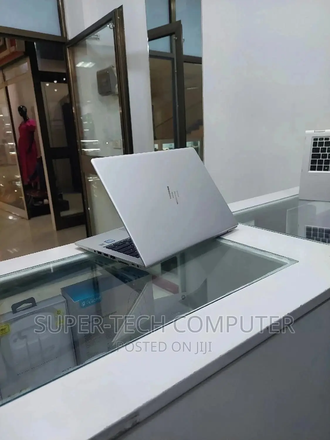 New Laptop HP EliteBook 830 G5 8GB Intel Core I7 SSD 512GB