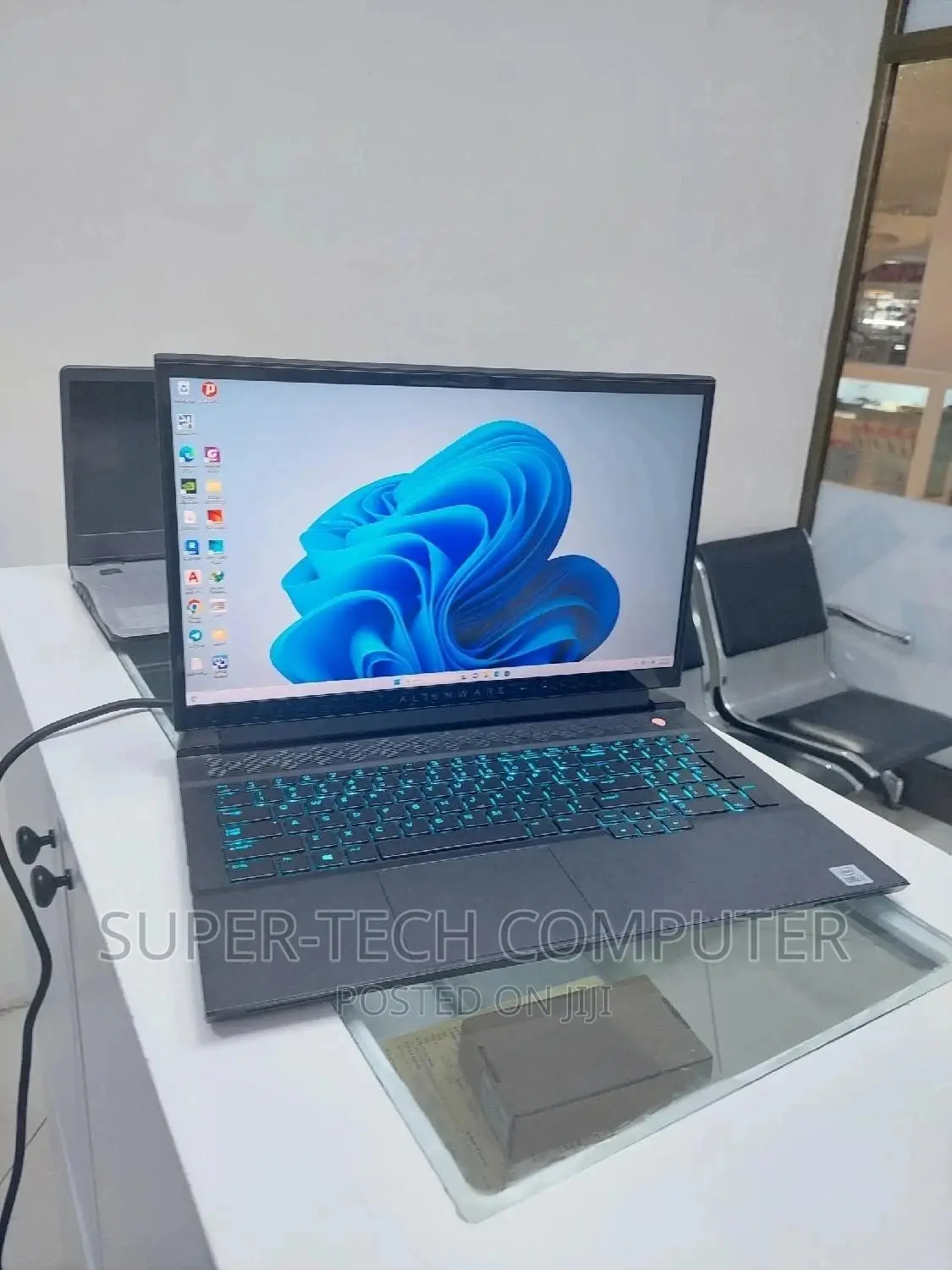 New Laptop Alienware M17x R2 32GB Intel Core I7 SSD 1T