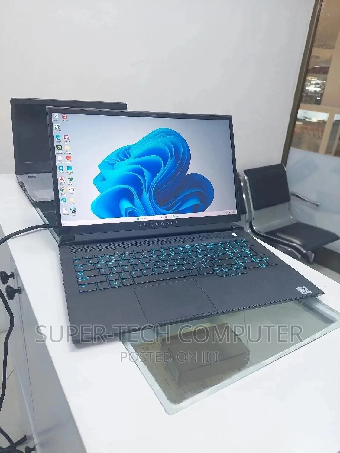 New Laptop Alienware M17x R2 32GB Intel Core I7 SSD 1T