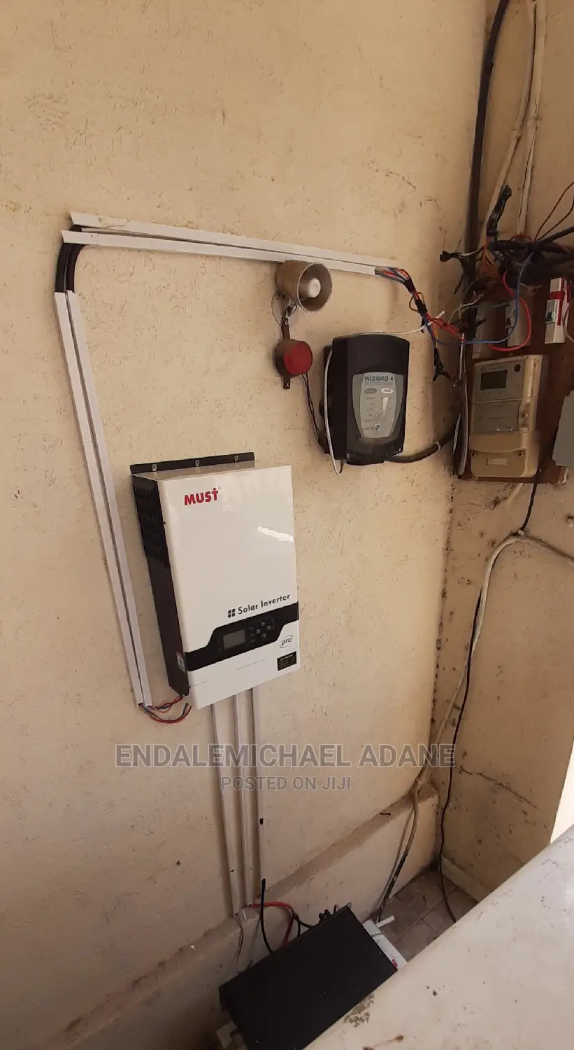 Rechargeable Solar Lithium_oin Battery