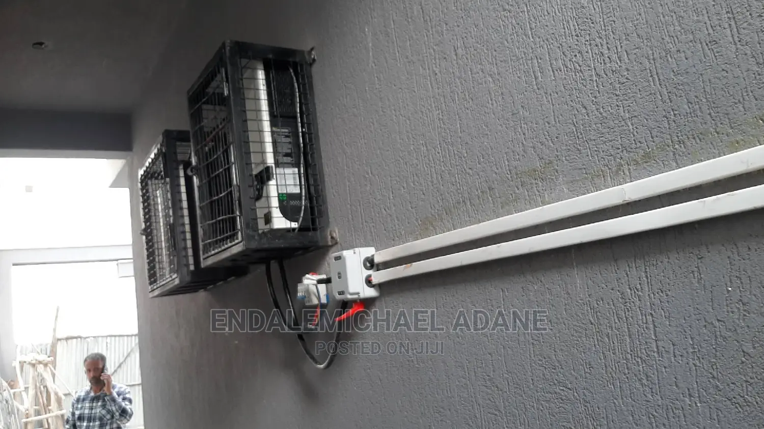 Rechargeable Solar Lithium_oin Battery