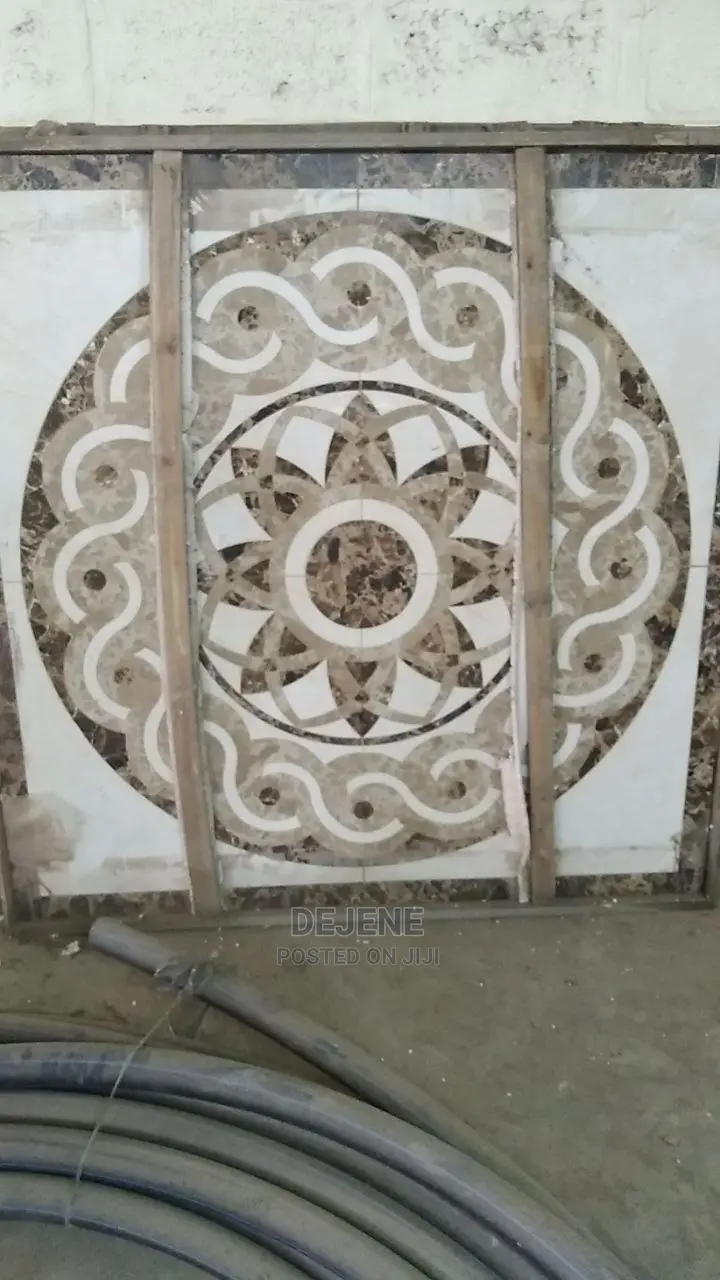 Center Pieces (120*120)Cm