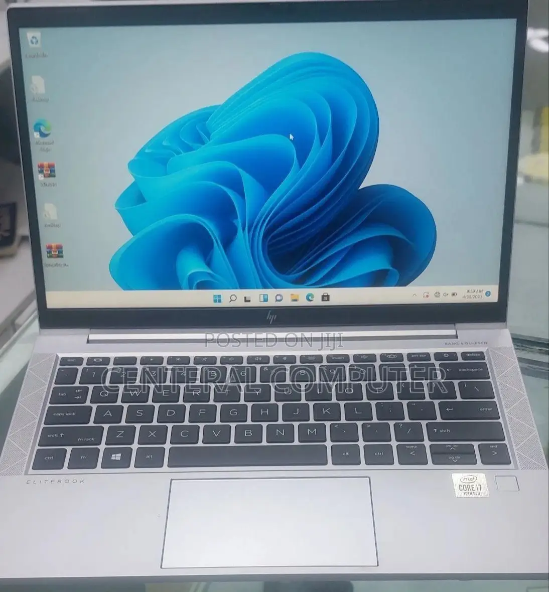 New Laptop HP EliteBook 830 G8 16GB Intel Core i7 SSD 512GB