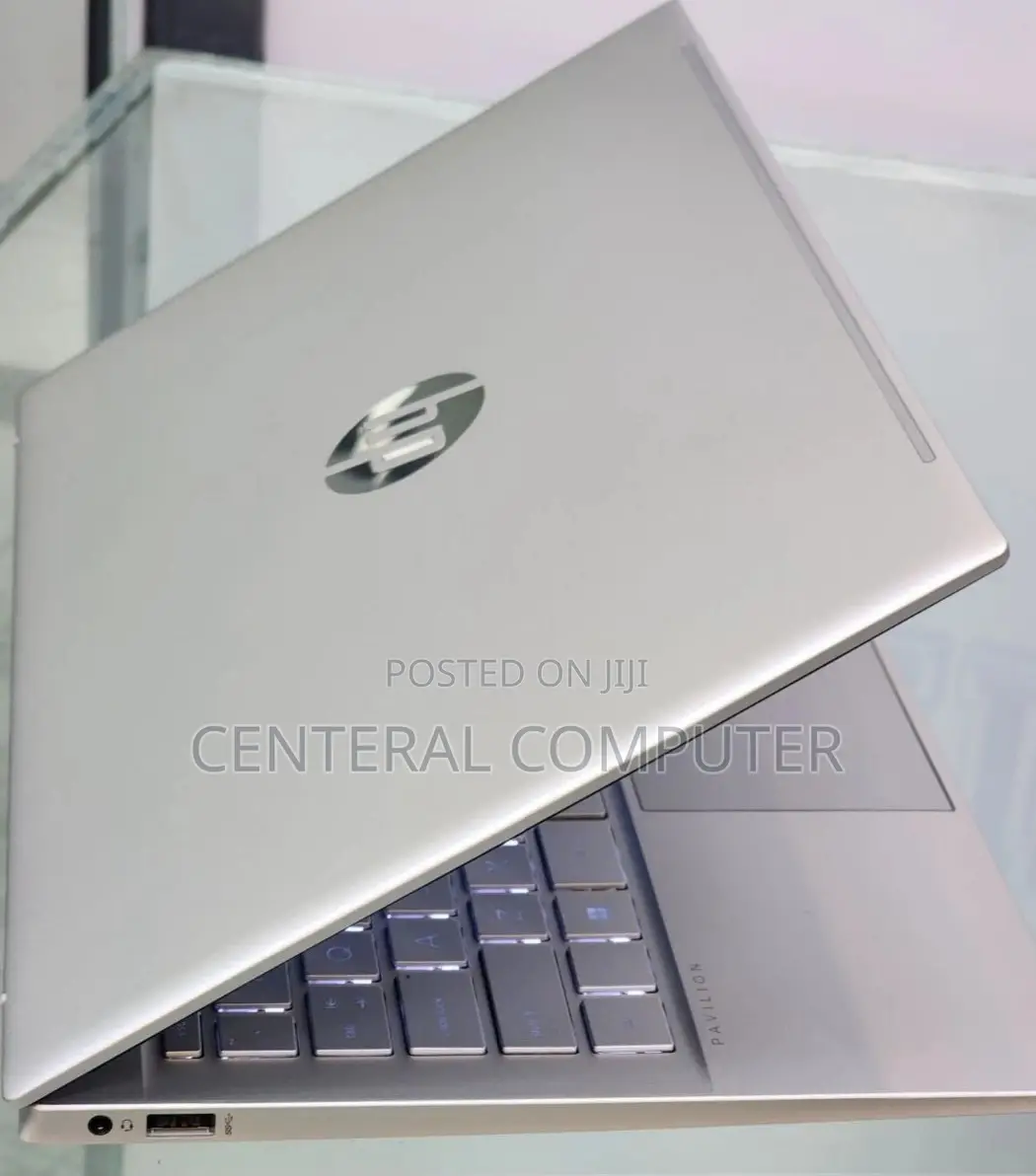 New Laptop HP Pavilion 15 8GB AMD Ryzen 5 SSD 512GB