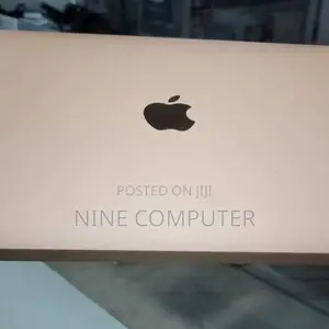 New Laptop Apple MacBook Air 8GB Apple M1 SSD 512GB