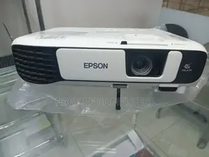 Photo - Brand New EPSON Projector Eb-S41