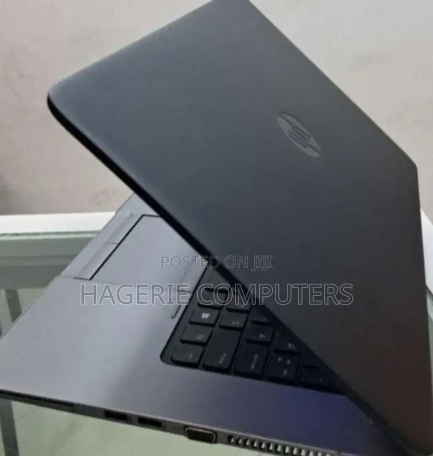 Laptop HP 8GB HDD 1T
