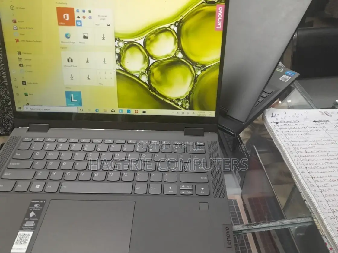 New Laptop Lenovo Flex 5 16GB AMD Ryzen 7 SSD 512GB