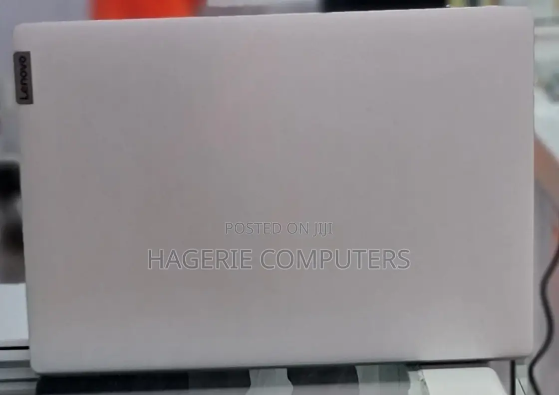 New Laptop Lenovo Ideapad 3 8GB Intel Core I3 SSD 256GB