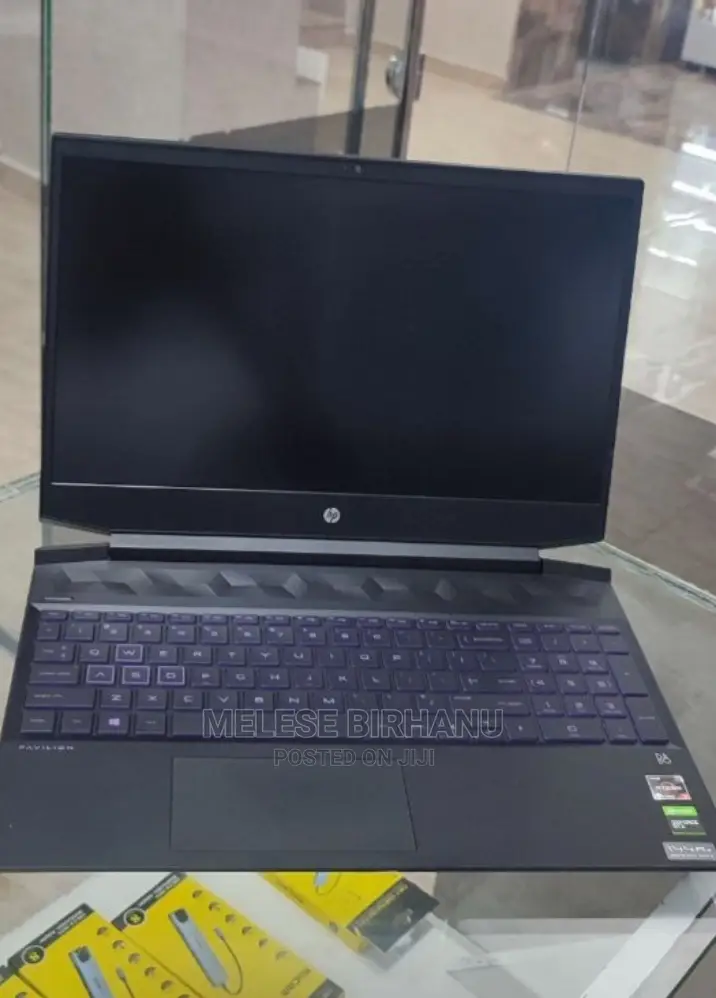 New Laptop HP Pavilion 15 8GB AMD Ryzen 5 SSD 512GB
