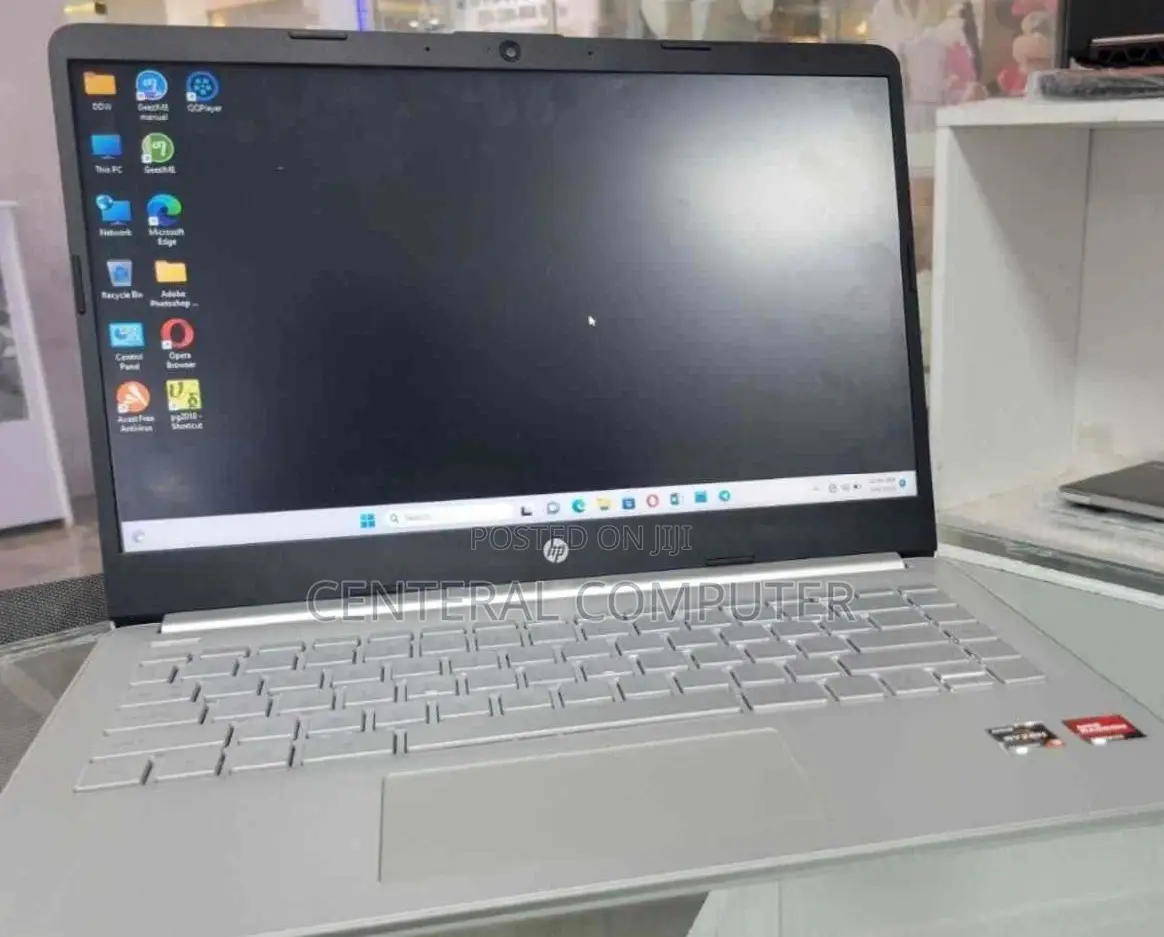 New Laptop HP Stream Notebook 8GB AMD Ryzen 3 SSD 512GB