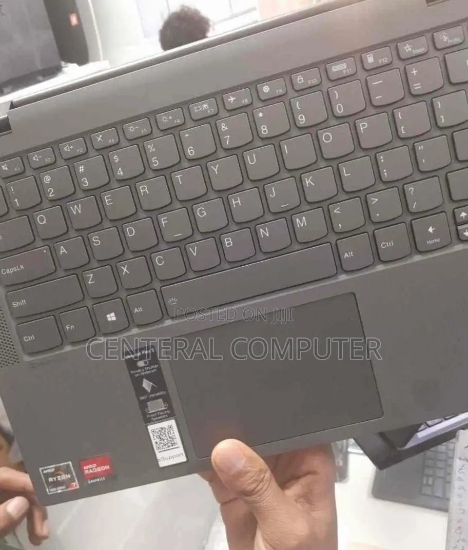 New Laptop Lenovo Flex 5 16GB AMD Ryzen 7 SSD 512GB