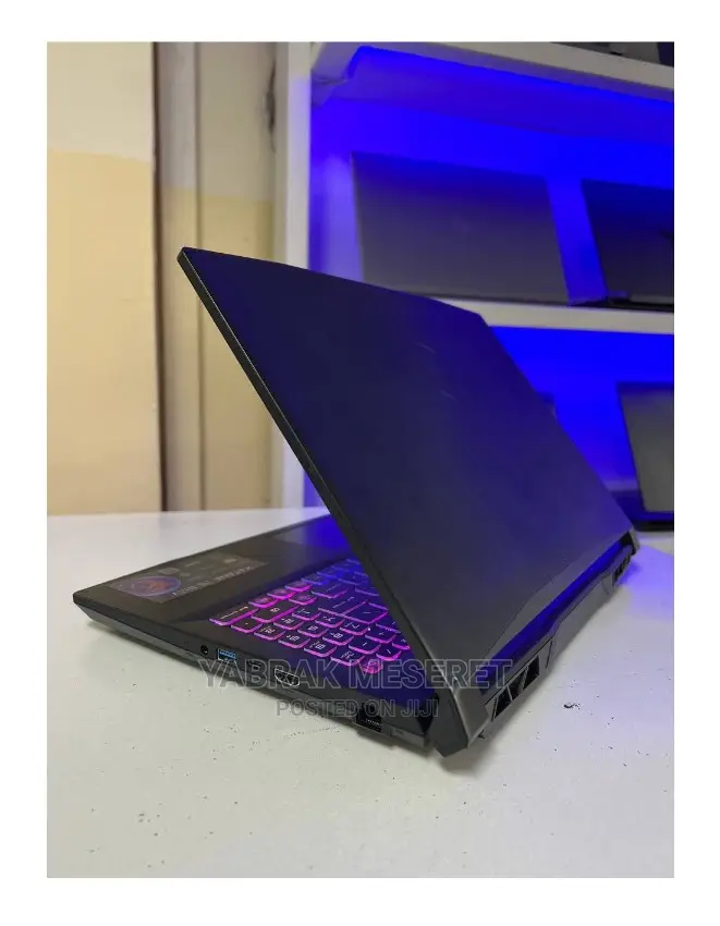 New Laptop MSI 16GB Intel Core I7 SSD 512GB