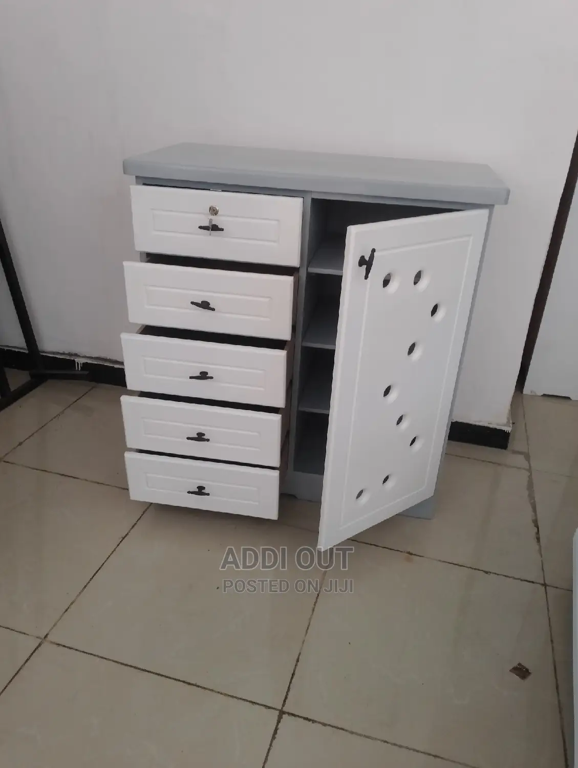 Drawers and Shoe Rack