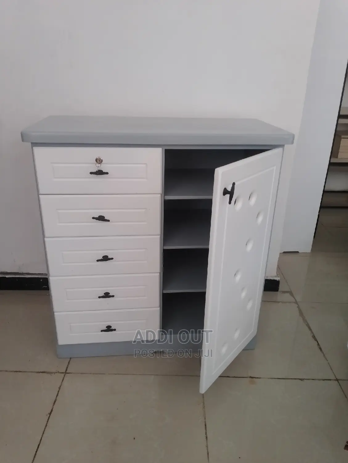 Drawers and Shoe Rack