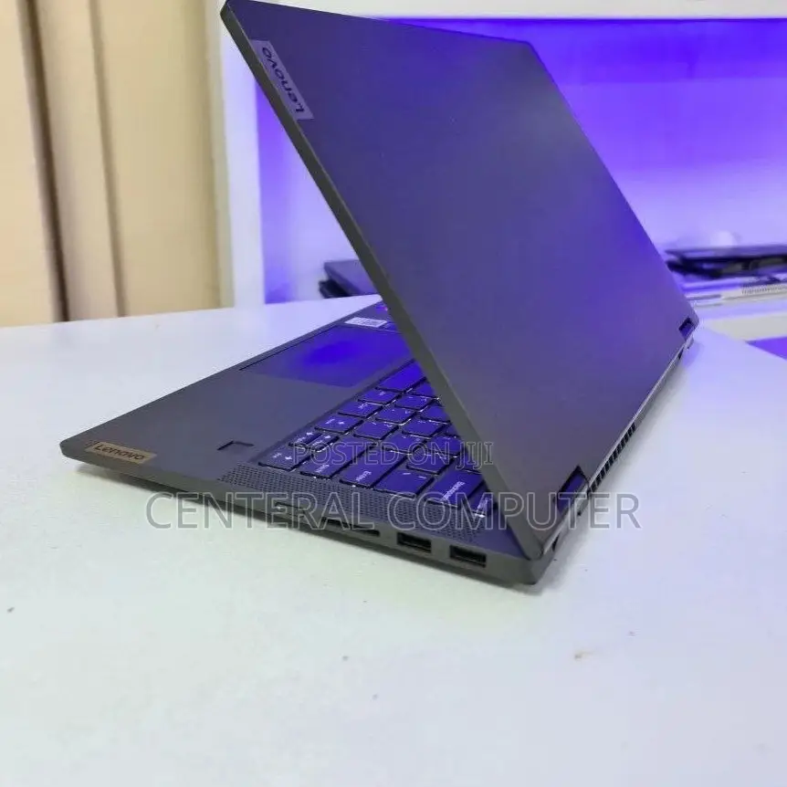 New Laptop Lenovo Flex 5 16GB AMD Ryzen 7 SSD 512GB