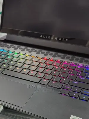 New Laptop Alienware M17x R2 32GB Intel Core I9 SSD 1T
