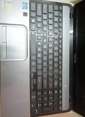 New Laptop Toshiba Satellite L850 4GB Intel Core I3 HDD 640GB