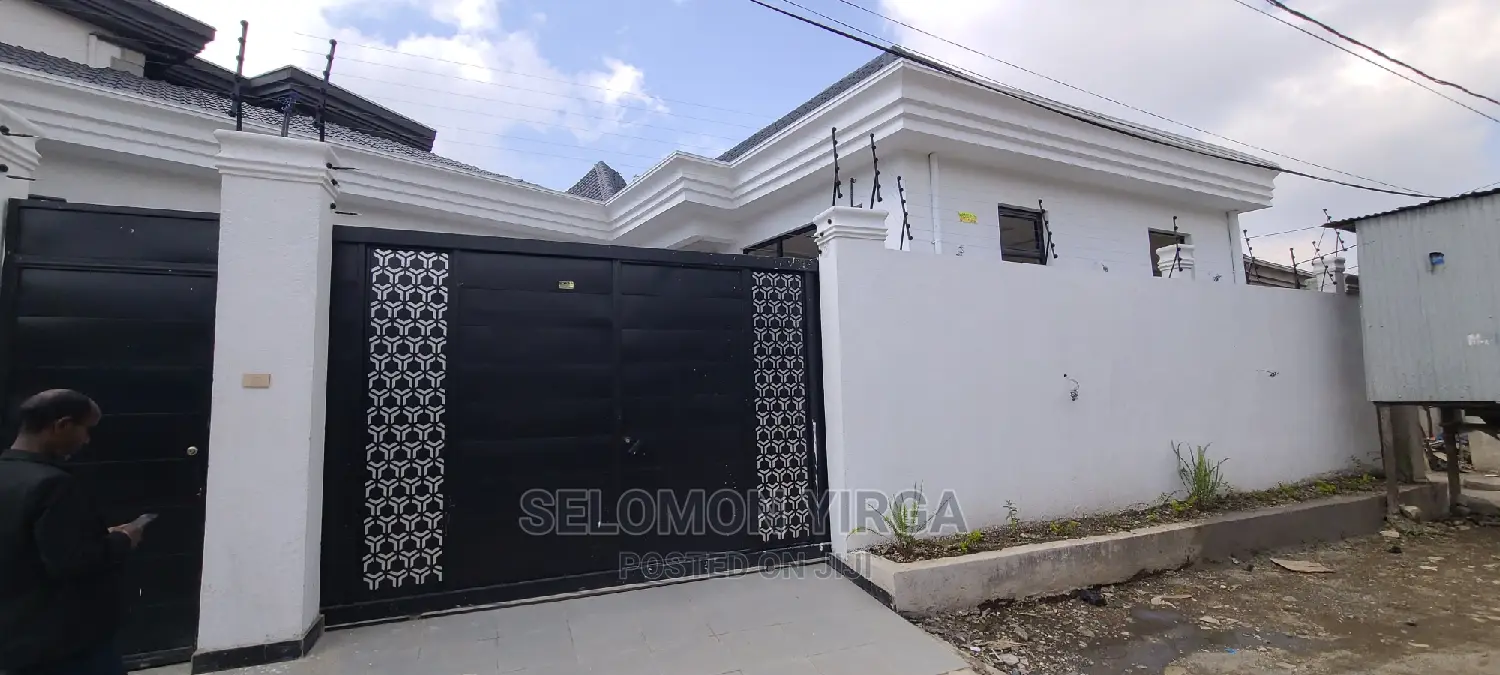 3bdrm Villa in Adids Abba, Bole for sale