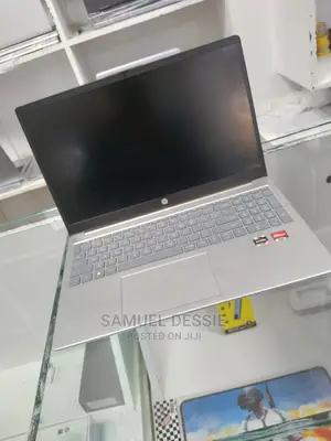 New Laptop HP Stream Notebook 8GB AMD Ryzen 5 SSD 512GB